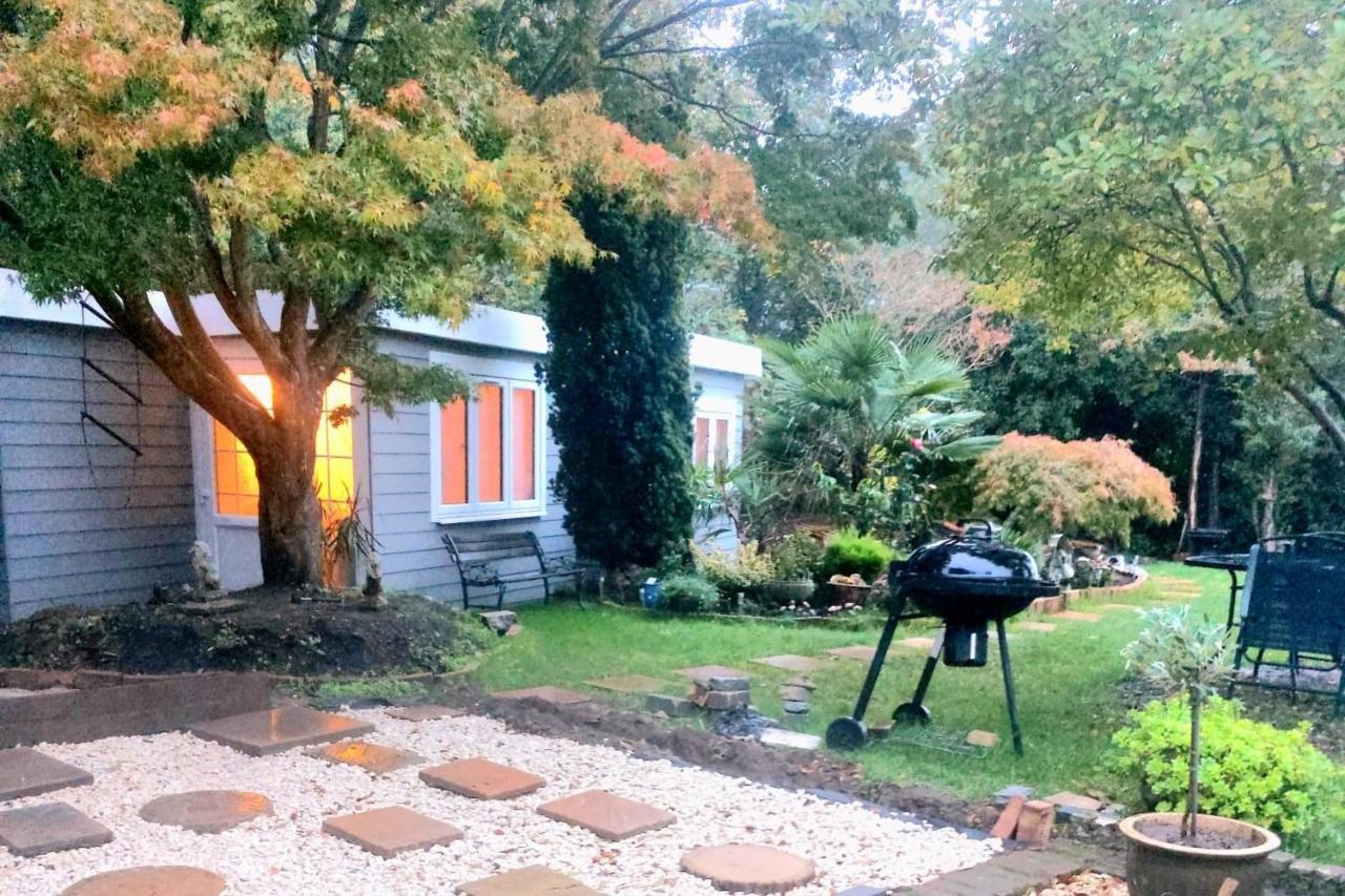 1 Bed Cottage-Museum View-Garden-Free Parking Weybridge Kültér fotó